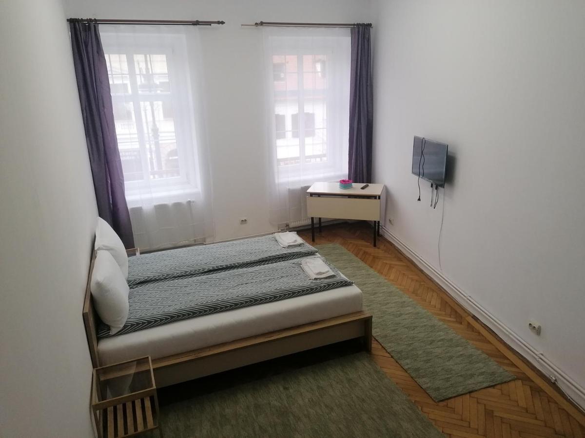 Апартаменты Apartament Royal Сибиу Экстерьер фото