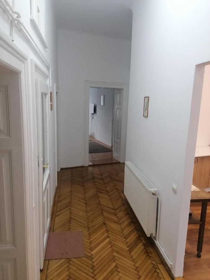 Апартаменты Apartament Royal Сибиу Экстерьер фото